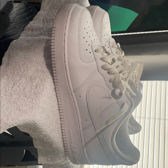 Nike Air Force 1 White Sneakers - Picture 1 of 7